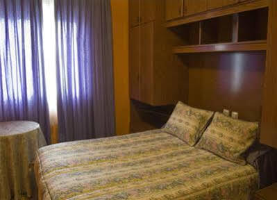 Hostal Puente Azud Aviles Luaran gambar